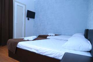 Отель Hotel Merien Ереван Стандартный двухместный номер с 2 отдельными кроватями-5
